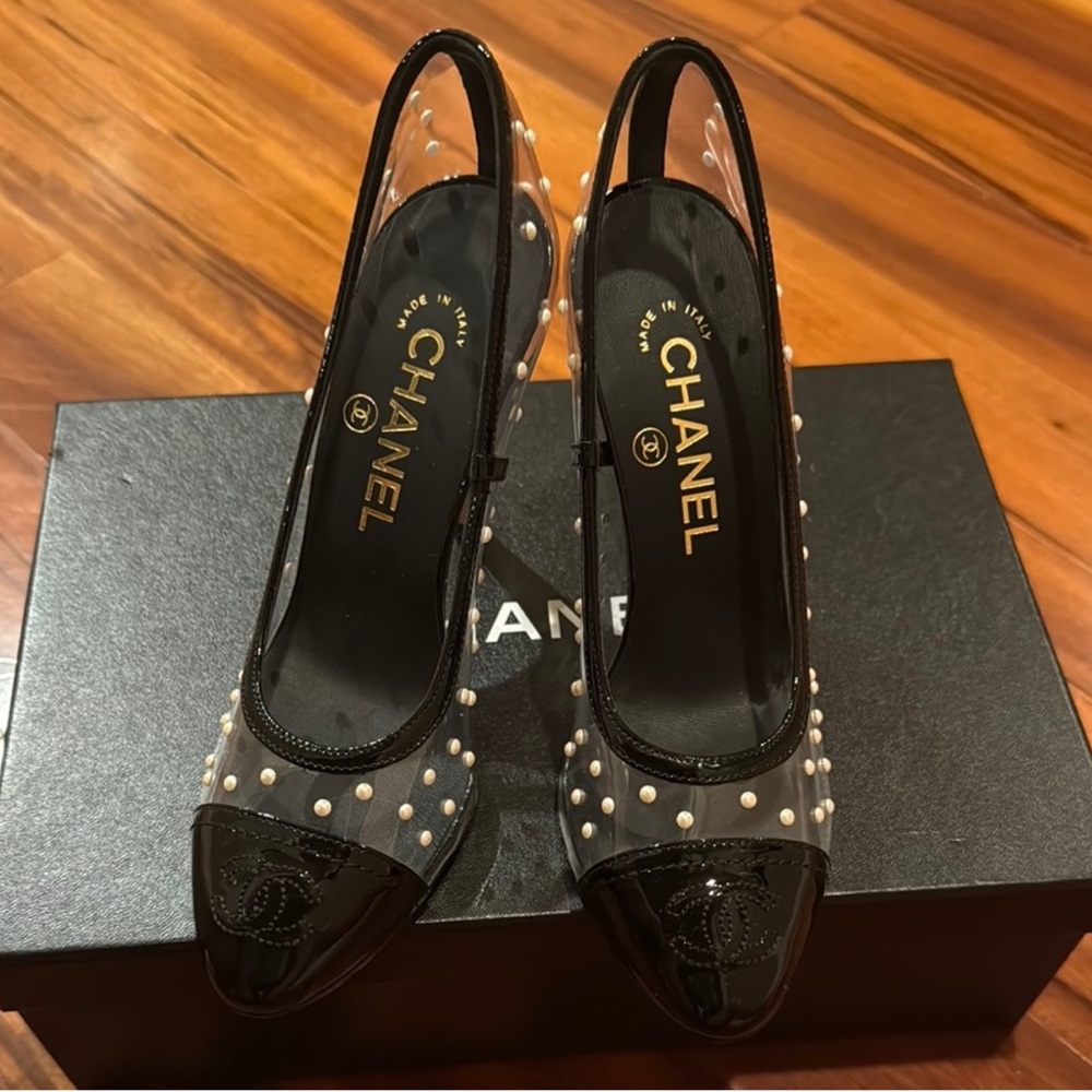 CHANEL Black Patent Heels with White Pearl Details